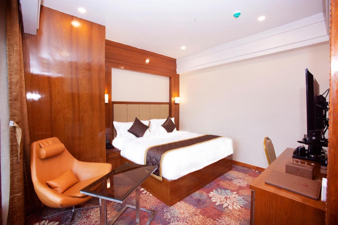 Kingston Hotel Bangalore Dış mekan fotoğraf