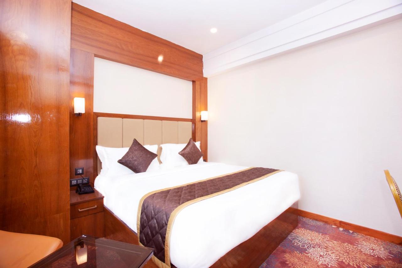 Kingston Hotel Bangalore Dış mekan fotoğraf