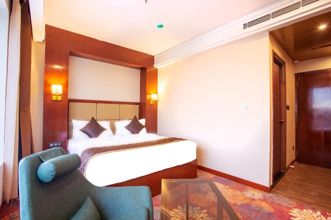 Kingston Hotel Bangalore Dış mekan fotoğraf