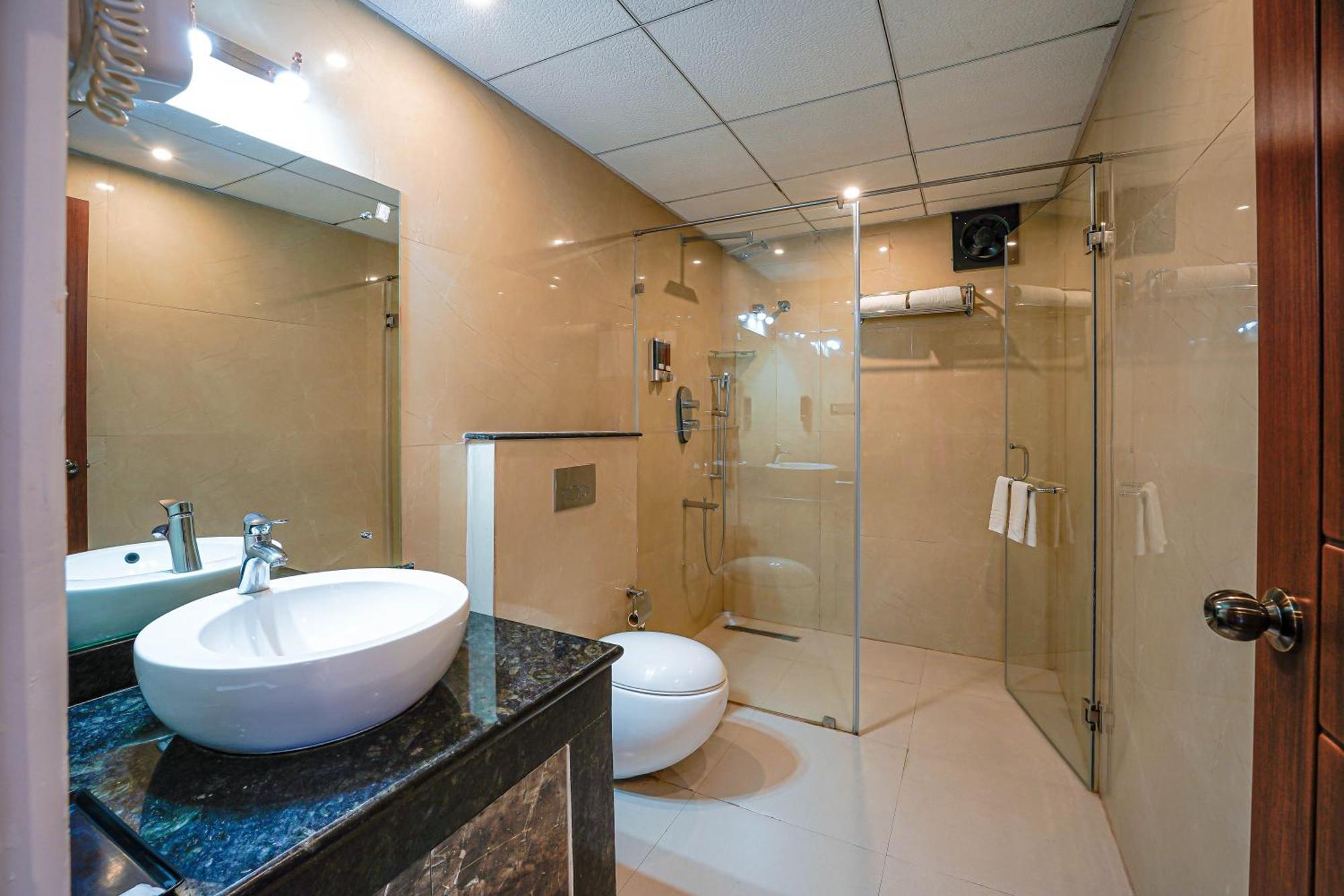 Kingston Hotel Bangalore Dış mekan fotoğraf